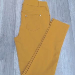 High waisted Skinny jeans size L/XL Bae City